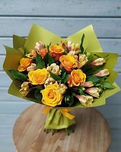 Букет цветов из:  Альстромерии и Розы #REPLACE_PRED# Наушки