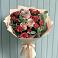 Букет цветов из: Гвоздики и Розы в Наушки