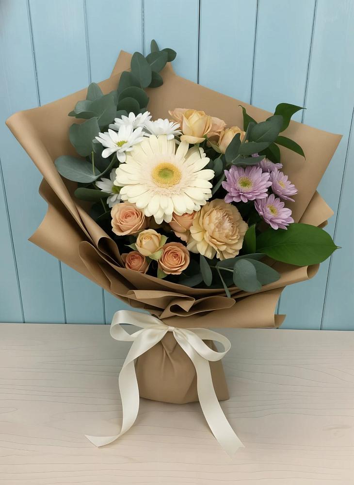 Букет цветов из: Герберы и Хризантемы в Наушки