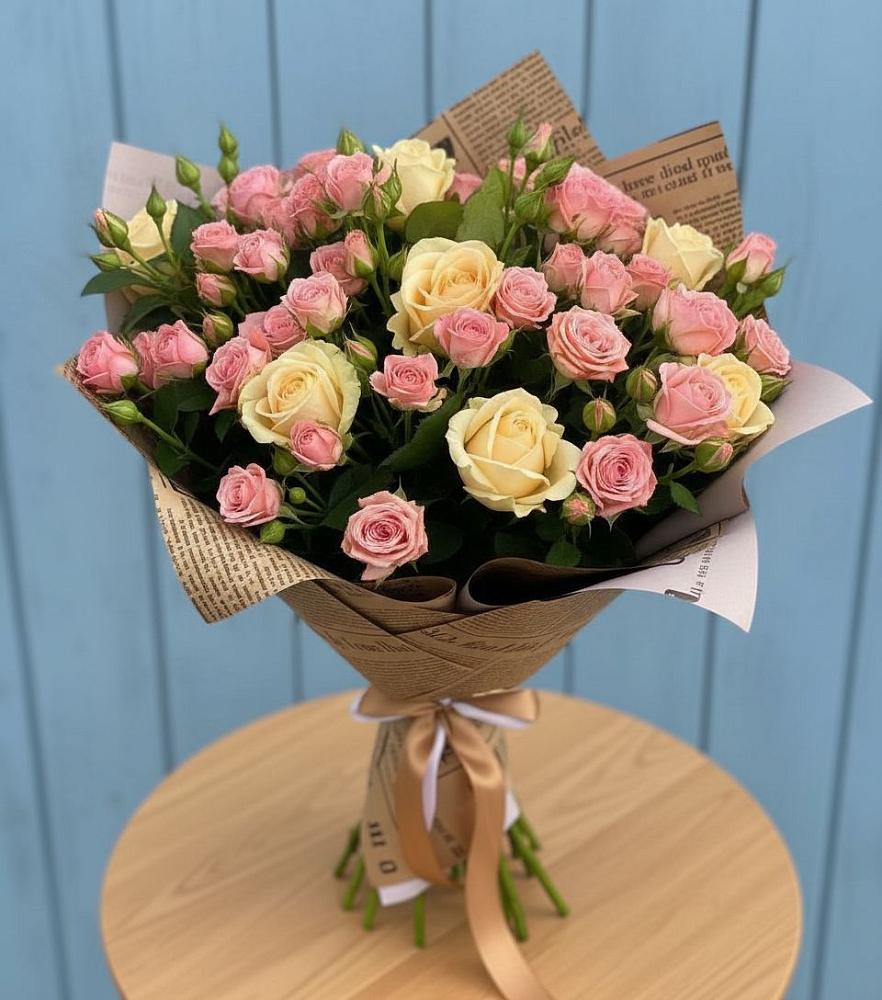 Букет цветов из: Розы в Наушки