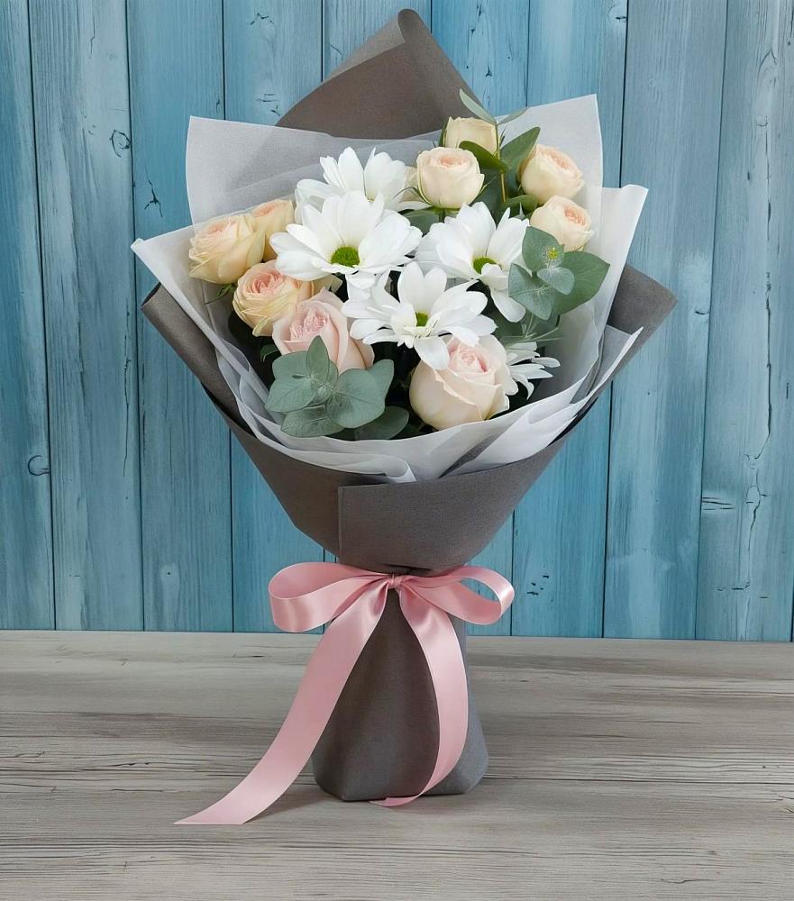 Букет цветов из: Хризантемы и Розы в Наушки