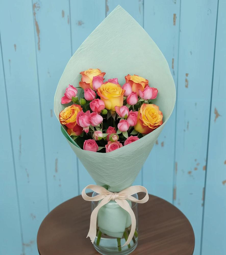 Букет цветов из: Розы в Наушки