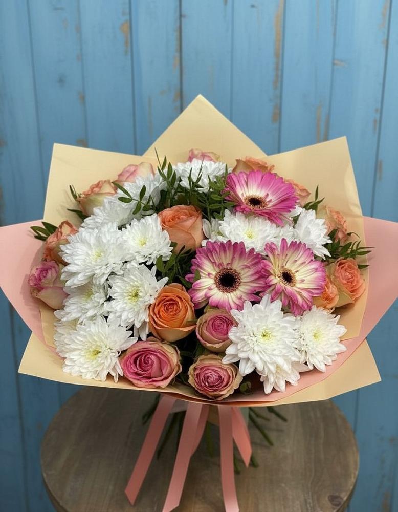 Букет цветов из: Розы, Герберы и Хризантемы в Наушки