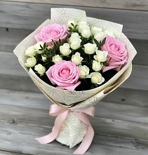 Букет цветов из:  Розы в Наушки