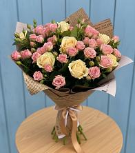 Букет цветов из:  Розы в Наушки