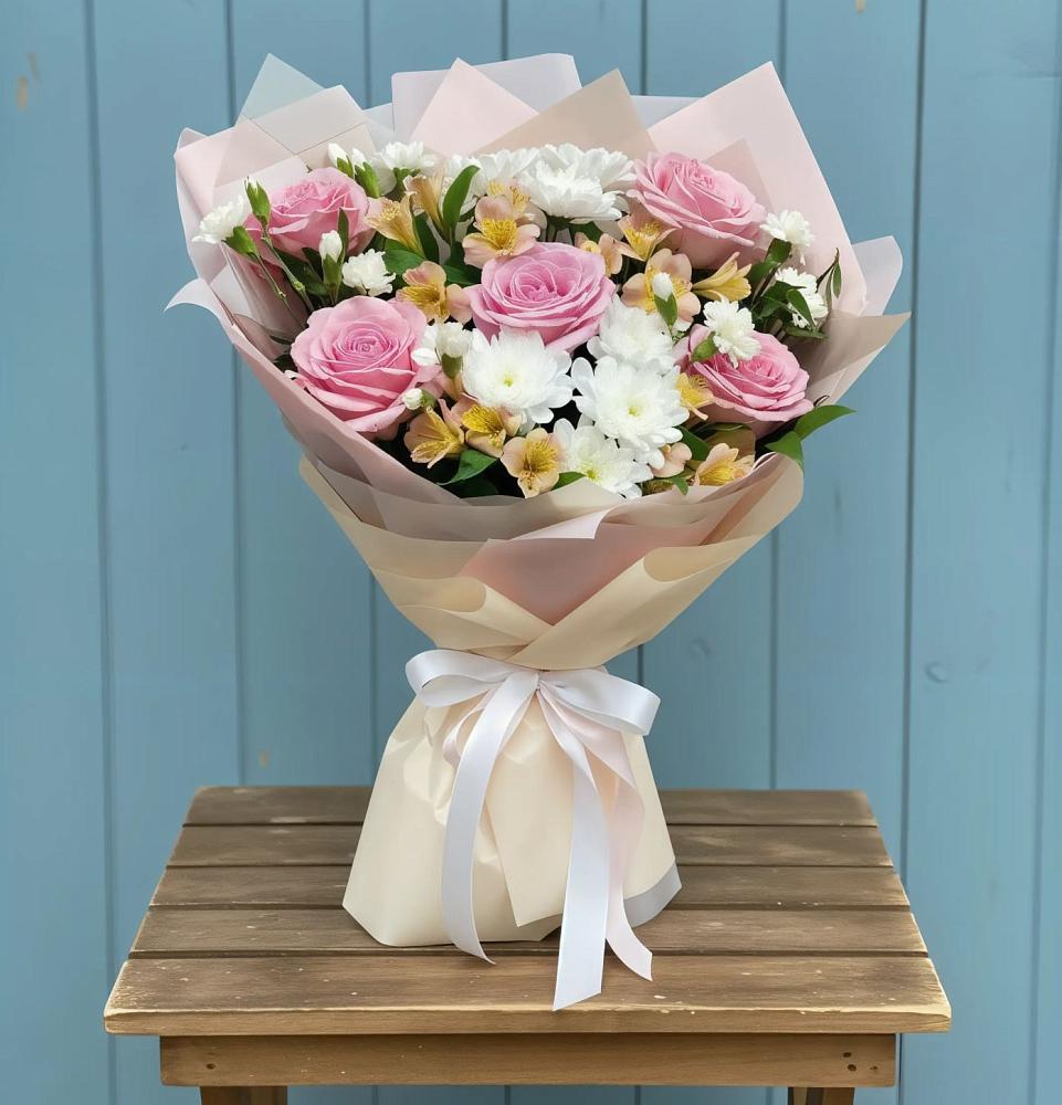 Букет цветов из: Гвоздики, Орхидеи и Розы в Наушки