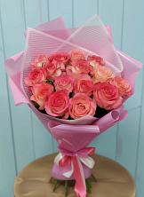 Букет 15 Розовых роз Равель в Наушки