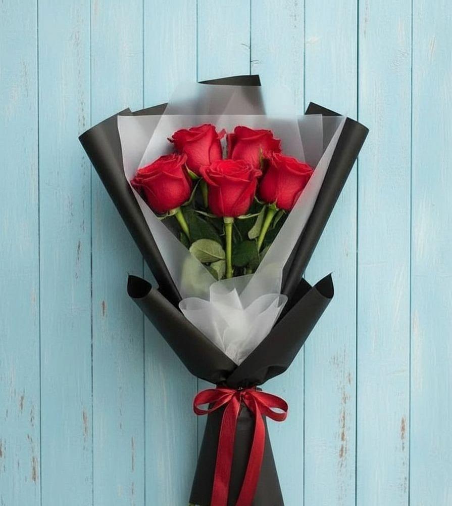 Букет цветов из: Розы в Наушки